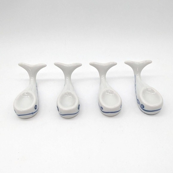 Vintage Porcelain Smiling Whale Salt Cellars Open Salt Pinch Dish Set of Four - Picture 8 of 10